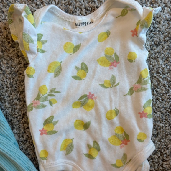 Onesies - Picture 4 of 4